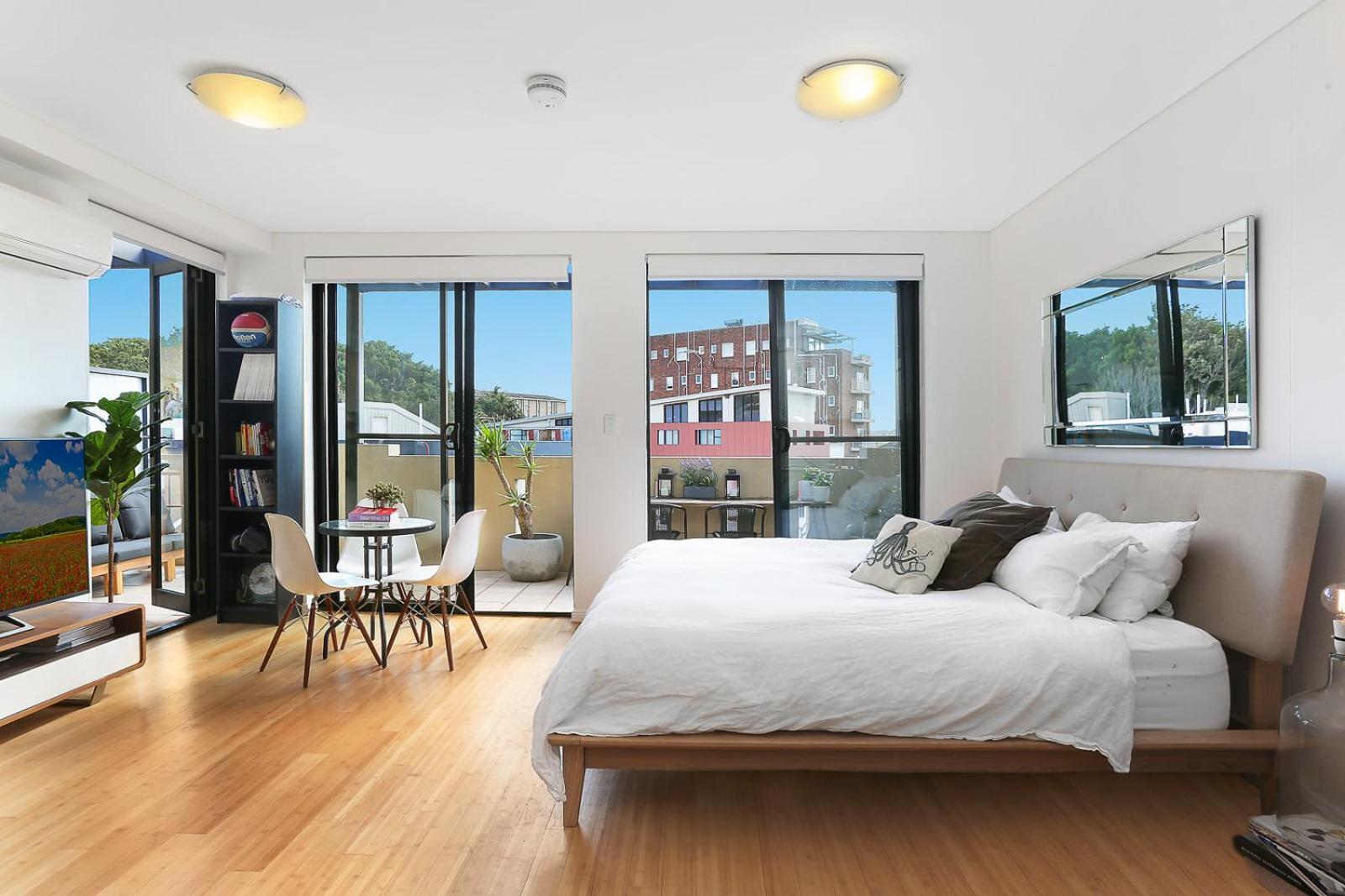 Sun-drenched Penthouse-style With Lrg Terrace *